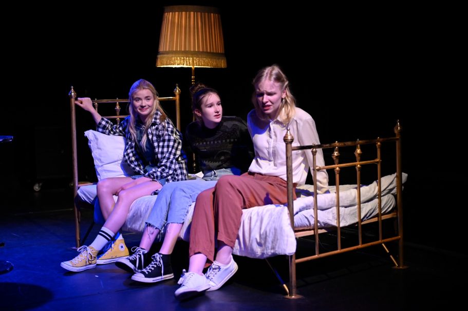 Theaterlabor 5 - Eine von uns