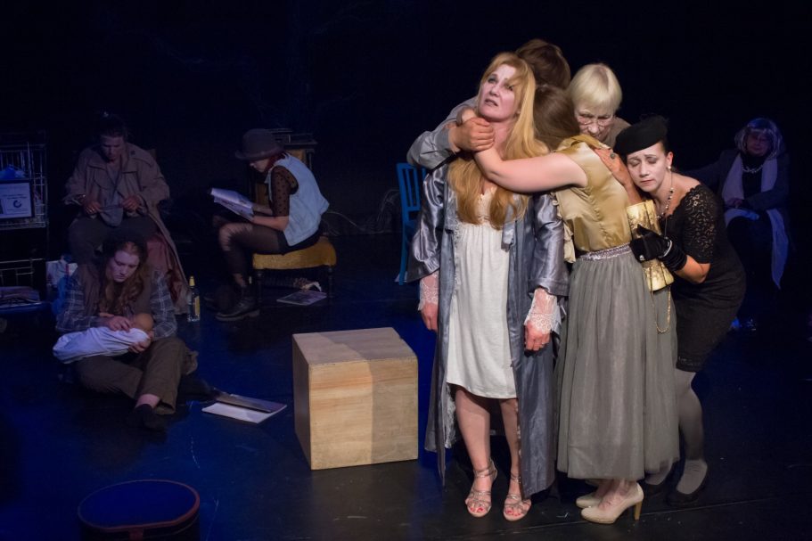 Theaterlabor 5 - Botschaften aus dem Niemandsland